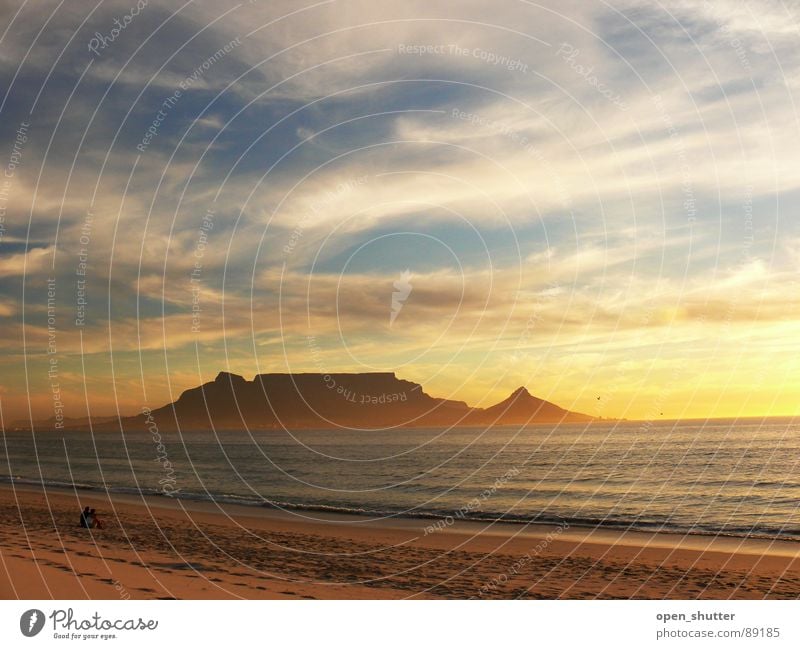 Table Mountain, Cape Town, South Africa Sonnenuntergang Strand Sommer Himmel Meer Afrika Küste Kapstadt Clouds Sea Romance ocean sky mountain africa landmark