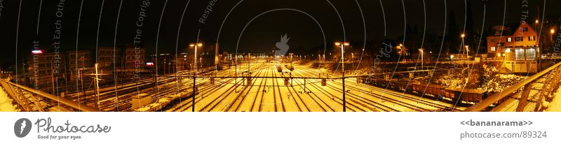 Strategos Panonarama Panorama (Aussicht) Weitwinkel Winterthur Nacht dunkel Belichtung Eisenbahn Einfahrt Bahnhof Industriefotografie Yard Train Trainbahnhof