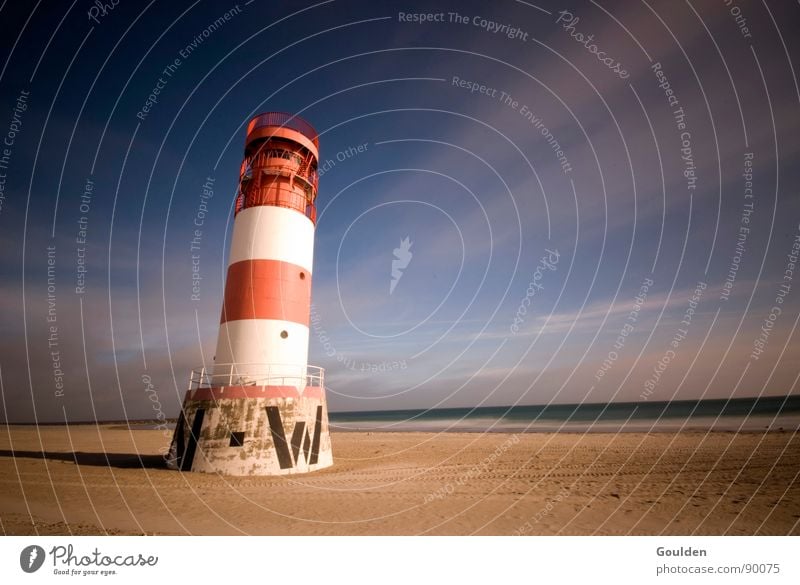 West-Nordwest Leuchtturm Leuchtfeuer Strand Küste See Meer Licht Wolken Ferien & Urlaub & Reisen Zeit Ewigkeit Osten Süden Richtung rot weiß Erholung ruhig