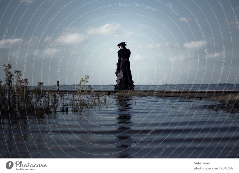 auf hoher See Ferien & Urlaub & Reisen Ausflug Abenteuer Ferne Freiheit Strand Meer Wellen Mensch feminin Frau Erwachsene 1 Rockabilly Umwelt Natur Landschaft