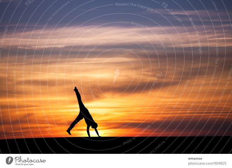 sunset cartwheel Lifestyle Freude sportlich Leben Wohlgefühl Ferien & Urlaub & Reisen Ferne Freiheit Sport Sportler Mensch Junger Mann Jugendliche Körper 1