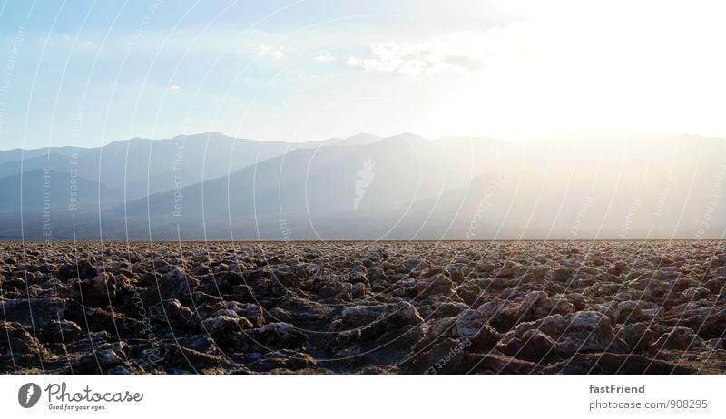 Steine Natur Landschaft Urelemente Erde Sonne Schönes Wetter Wärme Dürre Felsen Wüste Aggression alt eckig fest gigantisch groß Unendlichkeit stachelig trocken