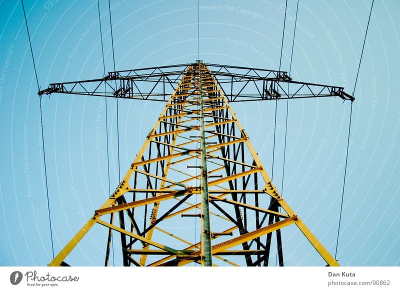 \|T|/ Elektrizität edel dünn zierlich offen Draht Strommast aufregend Tour d'Eiffel Bauwerk Detailaufnahme Leitung Himmel blau Ehrlichkeit Schatten Strahlung