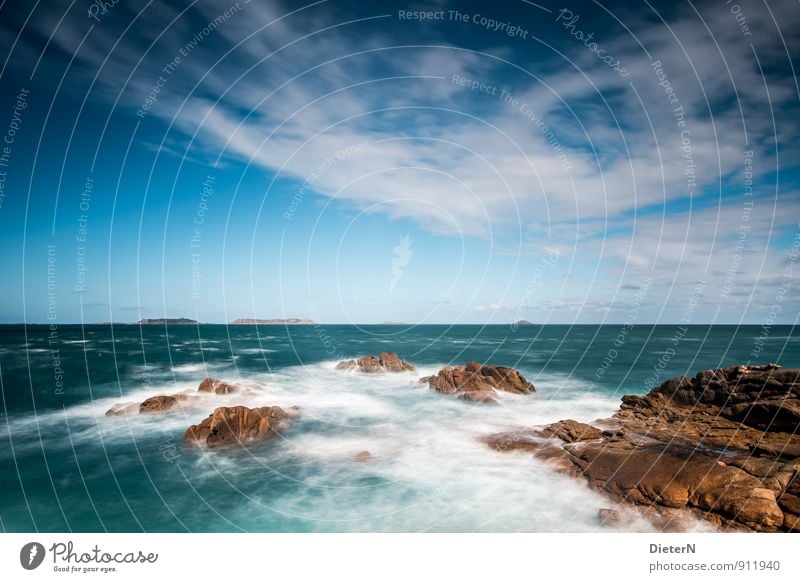 Weite Natur Landschaft Urelemente Himmel Wolken Horizont Schönes Wetter Wind Sturm Wellen Küste Bucht Meer blau braun schwarz weiß Cote de Granit Rose Farbfoto