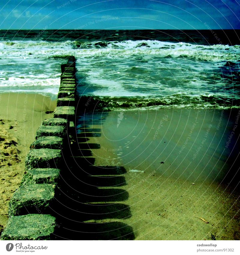 schatten außenminister Buhne Strand Himmel See Wellen Küste groins sky sea breakwater shadow Schatten breakers sea defence der Schatten-Außenminister