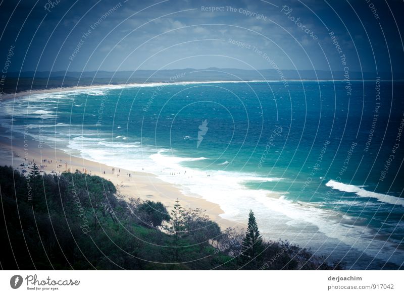 Dünenblick, Blick von der Düne auf den blauen  Pazifik.Viel Strand und ganz viel Meer. Rainbow Beach. Queensland / Australia Freude ruhig Freizeit & Hobby