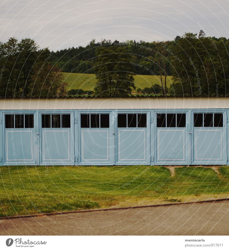 | 3 | 4 | 5 | Umwelt Natur Erde Himmel Wolken Schönes Wetter Pflanze Baum Gras Wiese Feld Wald Garage Garagentor Beton Metall Stahl alt einzigartig Originalität