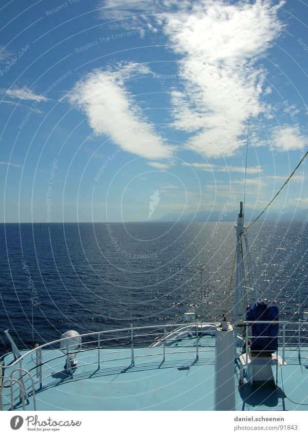 fernweh Wasserfahrzeug Meer Ferien & Urlaub & Reisen Sommer Horizont schön weiß zyan Schifffahrt Insel Mittelmeer Wetter blau Himmel