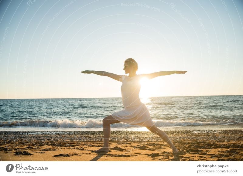 Sonnengruß V Leben harmonisch Wohlgefühl Zufriedenheit Erholung Meditation Freizeit & Hobby Ferien & Urlaub & Reisen Sommer Sommerurlaub Strand Meer Sport