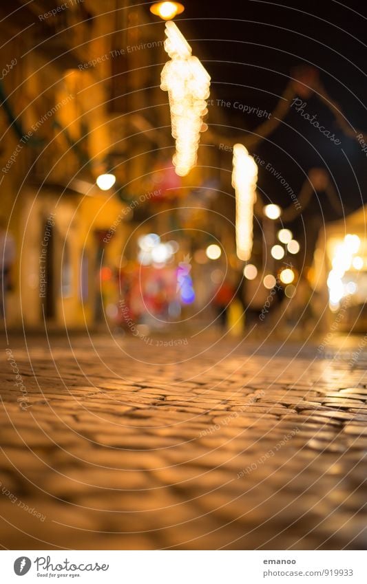 Italia Ferien & Urlaub & Reisen Tourismus Ausflug Sightseeing Städtereise Stadt Stadtzentrum Altstadt Fußgängerzone Menschenleer Haus Platz Marktplatz Bauwerk