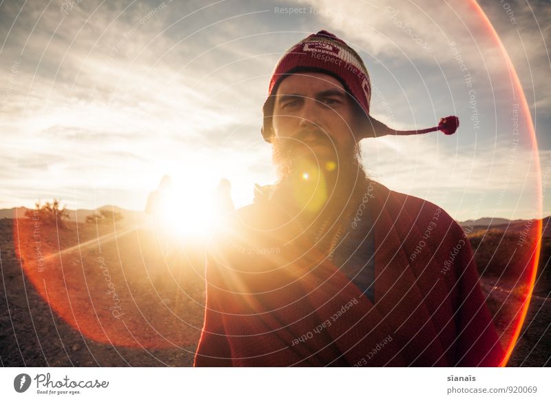 Bommel Man Lifestyle Ferien & Urlaub & Reisen Tourismus Abenteuer Ferne Freiheit Expedition Sonne Mensch maskulin Mann Erwachsene Mütze Vollbart rot Mut