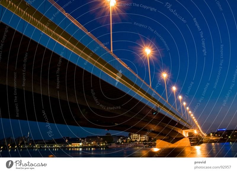 Reichsbrücke_1 Wien Nacht Österreich Laterne Brücke Donau Wasser Bridge