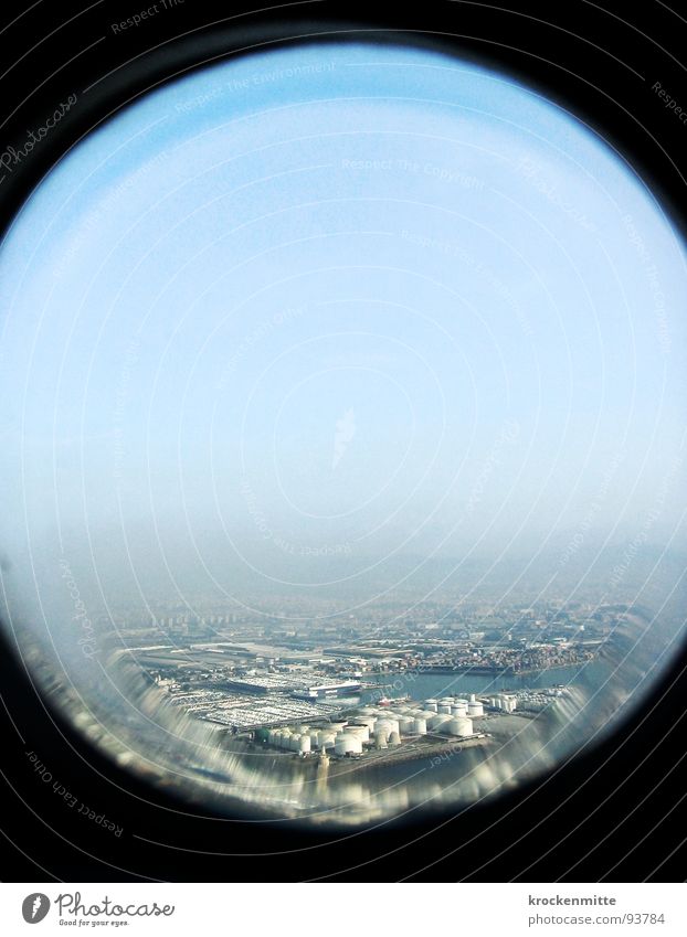 How peaceful it looks. rund Luftaufnahme Fabrik Fenster Flugzeug Aussicht Horizont Ferien & Urlaub & Reisen Luftverkehr Kreis Himmel Blick überfliegen