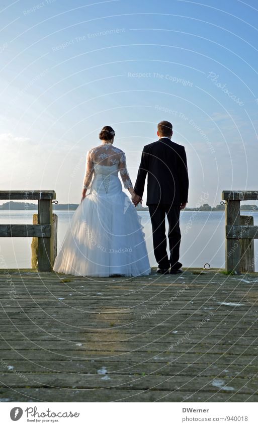 EINE Lifestyle Stil Design Freude schön Hochzeit Mensch maskulin feminin Junge Frau Jugendliche Junger Mann Paar 2 18-30 Jahre Erwachsene Umwelt Wasser Himmel