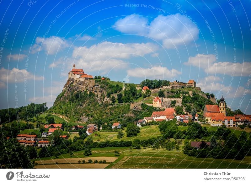 Riegersburg Ferien & Urlaub & Reisen Tourismus Ausflug Sommer Berge u. Gebirge wandern Umwelt Natur Landschaft Himmel Wolken Schönes Wetter Pflanze Baum Gras