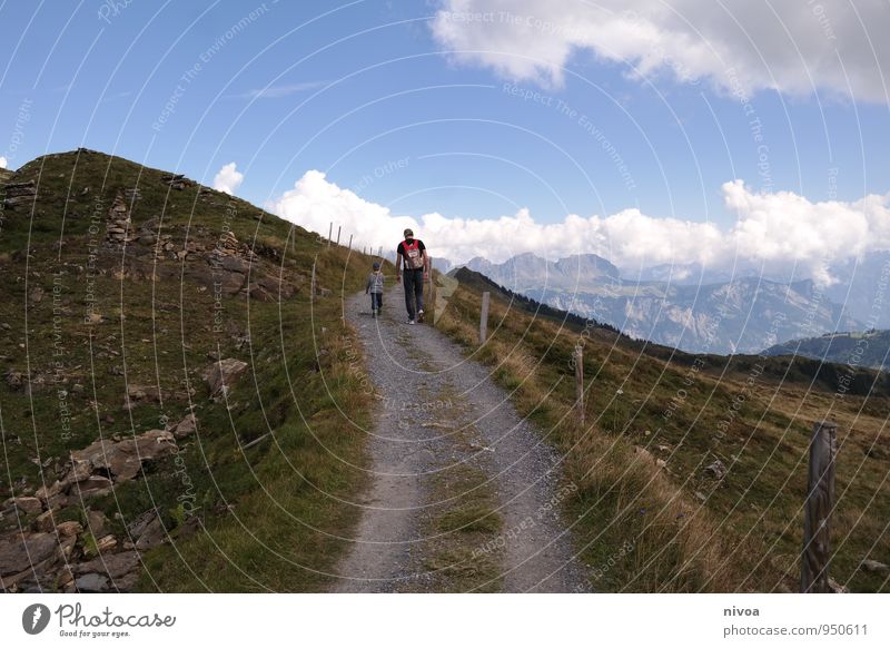 Berg auf Berg ab Freizeit & Hobby Ferien & Urlaub & Reisen Ausflug Ferne Freiheit Sommer Berge u. Gebirge wandern Klettern Bergsteigen Mensch Junge Mann