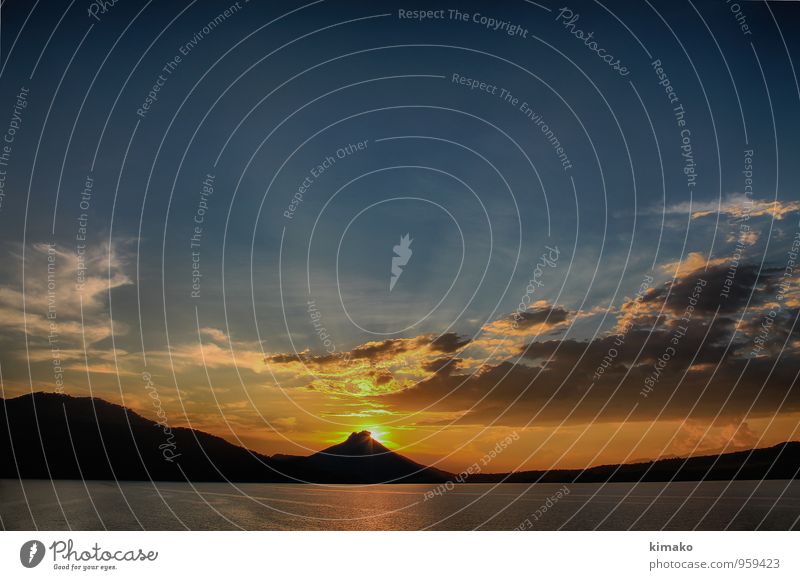 Sonnenuntergang Meditation Ferien & Urlaub & Reisen Ausflug Ferne Freiheit Berge u. Gebirge Umwelt Natur Landschaft Erde Wasser Himmel Wolkenloser Himmel