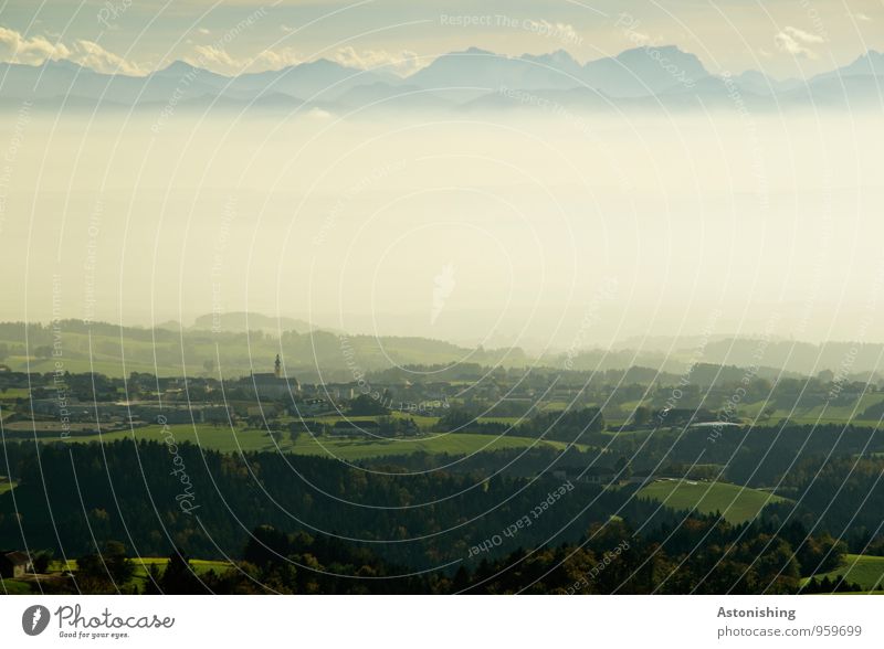 Nebel im Alpenvorland Umwelt Natur Landschaft Pflanze Luft Himmel Wolken Horizont Herbst Wetter Baum Wiese Feld Wald Hügel Berge u. Gebirge Gipfel Dorf Haus