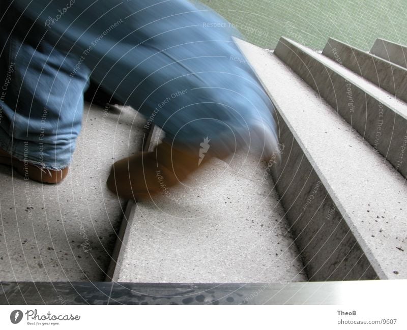 CoolRunning grün schwarz gehen Untergrund Mensch blau Down laufen rennen Treppe Unterführung