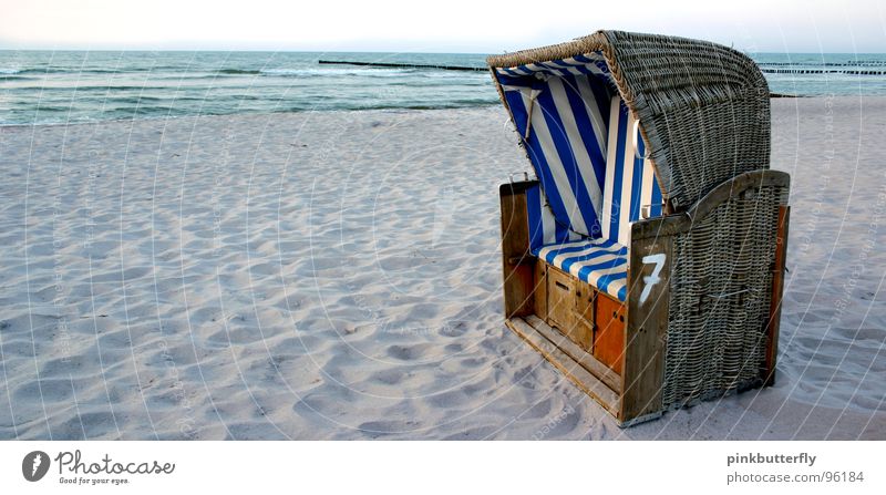 Eastcoast chillin'... :c) Meer Strandkorb Wellen braun Ferien & Urlaub & Reisen Zingst Wellness Streifen Korb Dämmerung Gefühle Wellengang Küste Sommer Sand