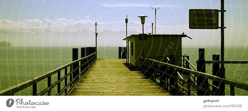 Steakhouse Farbfoto Außenaufnahme Menschenleer Tag Licht Lindau Bodensee Ferien & Urlaub & Reisen Ausflug Ferne Berge u. Gebirge Wasser Himmel Wolken Horizont