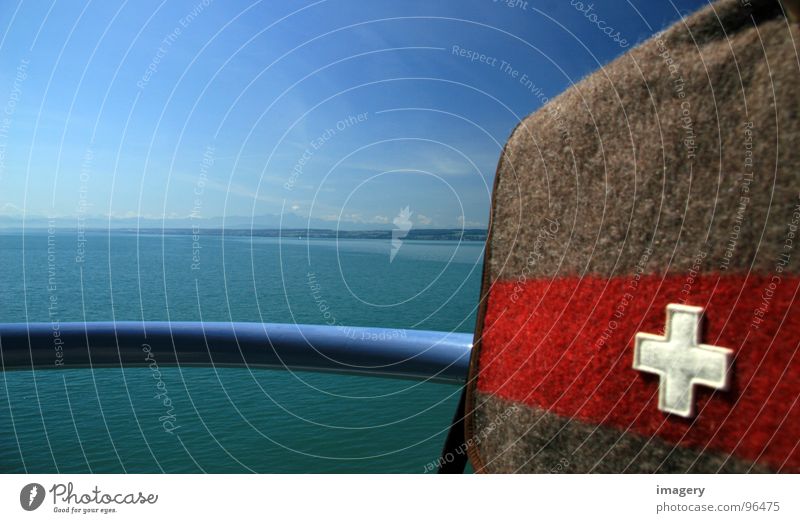 Auf in die Schweiz Tasche Reling Wasserfahrzeug See Geländer Bodensee Ferne Aussicht Ausflug