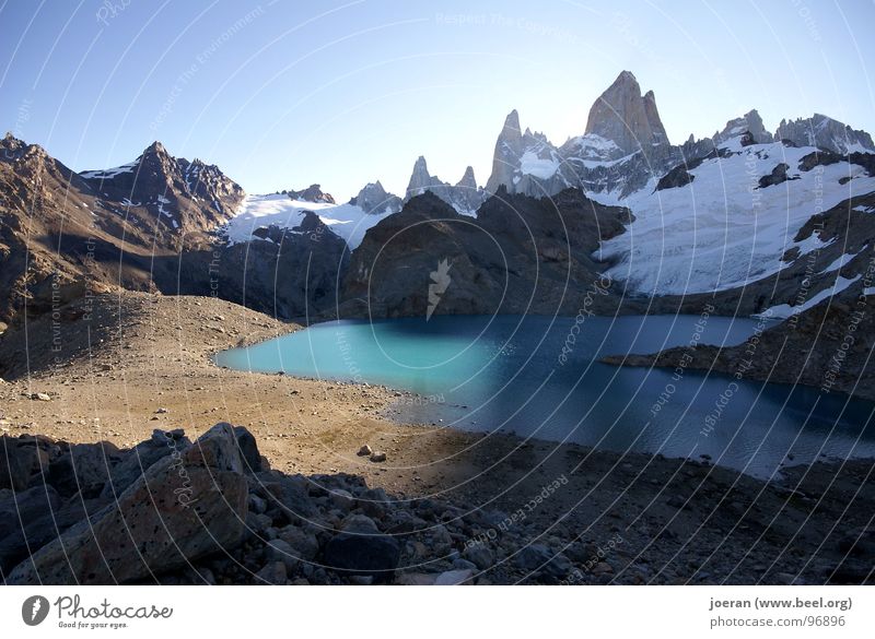 Fitz Roy II Schnee Berge u. Gebirge wandern Wolken Gipfel See Bach Fluss blau Sonnenuntergang mystisch Argentinien Nationalpark Lagune Blaue Lagune Südamerika