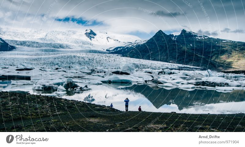 Island Jökulsárlón Ferien & Urlaub & Reisen Tourismus Ausflug Abenteuer Ferne Freiheit Natur Landschaft Urelemente Erde Luft Wolken Wetter Schnee Hügel Felsen