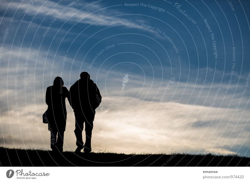 zu zweit überm Horizont Ferien & Urlaub & Reisen Ausflug Ferne Freiheit Berge u. Gebirge wandern Mensch Paar Partner Senior Leben 2 Landschaft Himmel Wolken