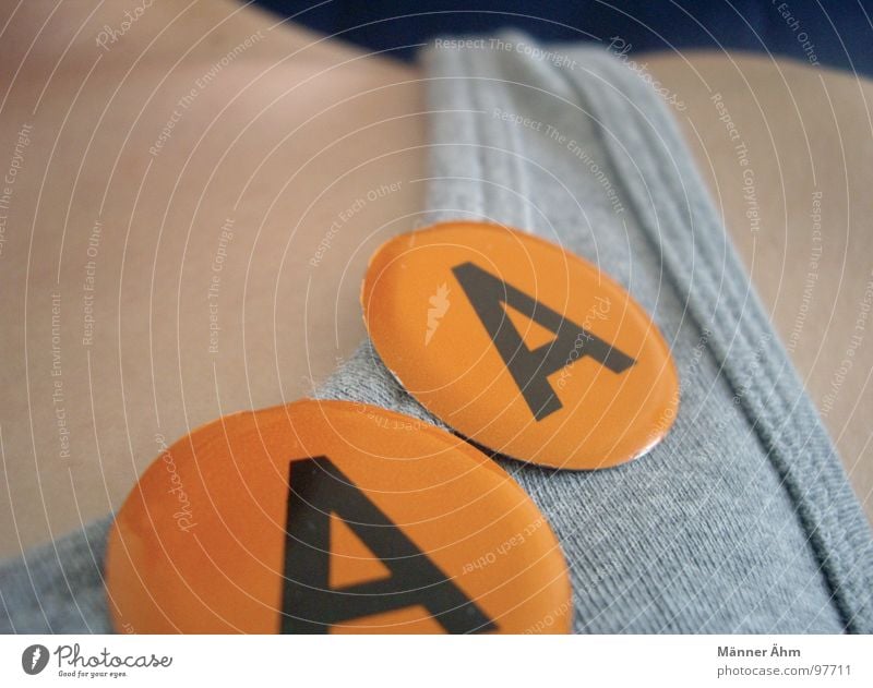 Tja,.. Doppel A Buchstaben Schulter Anstecker T-Shirt 2 grau Freude Schriftzeichen Doppelbelichtung Hals orange