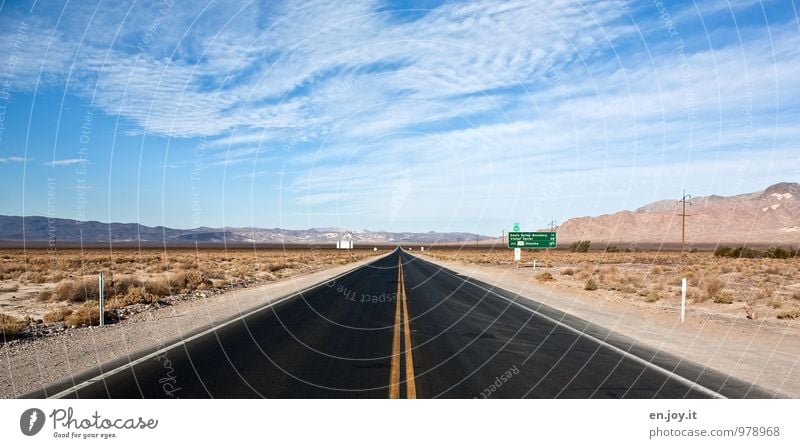 heißes Pflaster oder auch Highway To Hell Ferien & Urlaub & Reisen Tourismus Abenteuer Ferne Freiheit Natur Landschaft Himmel Horizont Klima Klimawandel Hügel