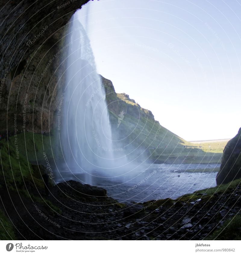 ISLAND / Seljalandsfoss Umwelt Natur Landschaft Pflanze Urelemente Wasser Himmel Sonnenlicht Klima Klimawandel Hügel Felsen Küste Flussufer Stein Erotik