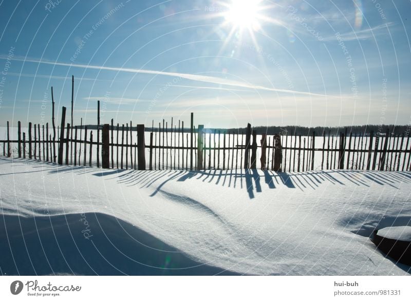 Winter-land Ferien & Urlaub & Reisen Abenteuer Ferne Freiheit Expedition Schnee Winterurlaub Klimawandel Schönes Wetter Dorf überbevölkert Menschenleer träumen