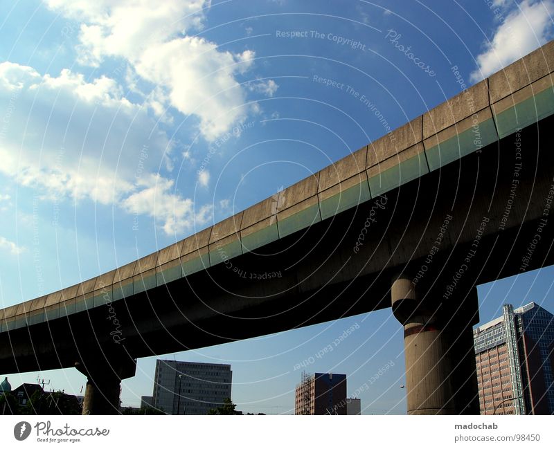 KRAFT Himmel Haus Hochhaus Mobilität Stadt Beton Wolken Säule Gewicht Konstruktion beeindruckend Kraft Brücke Architektur bridge Baustelle sky wohnblöcke