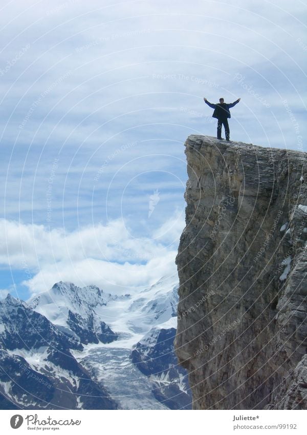 mein Freund-mein Held 2 erhaben Mut Hand Luft Bergsteigen Freude Berge u. Gebirge Leben Freiheit Glück Hände heben blau