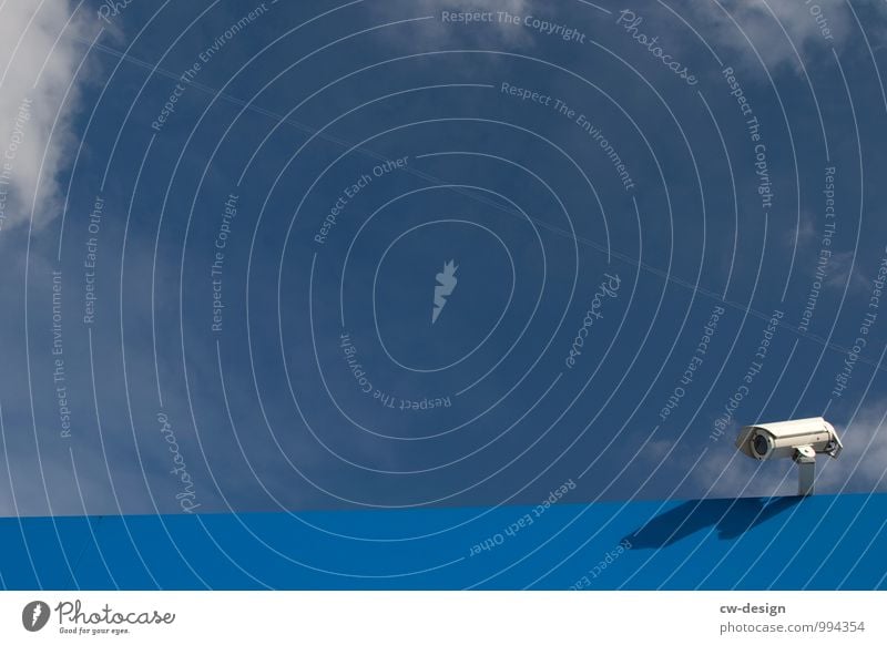 Ein Auge auf jemanden werfen Videokamera Technik & Technologie Unterhaltungselektronik Fortschritt Zukunft Informationstechnologie Himmel Schönes Wetter Blick