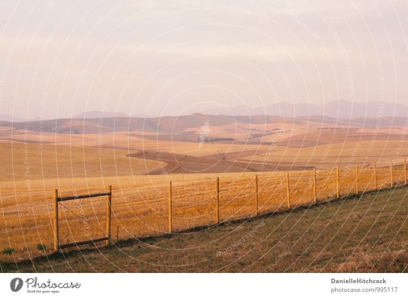 Aquarelllandschaft ruhig Tourismus Ferne Berge u. Gebirge Industrie Umwelt Natur Landschaft Erde Himmel Sommer Schönes Wetter Nutzpflanze Feld Hügel Stadtrand