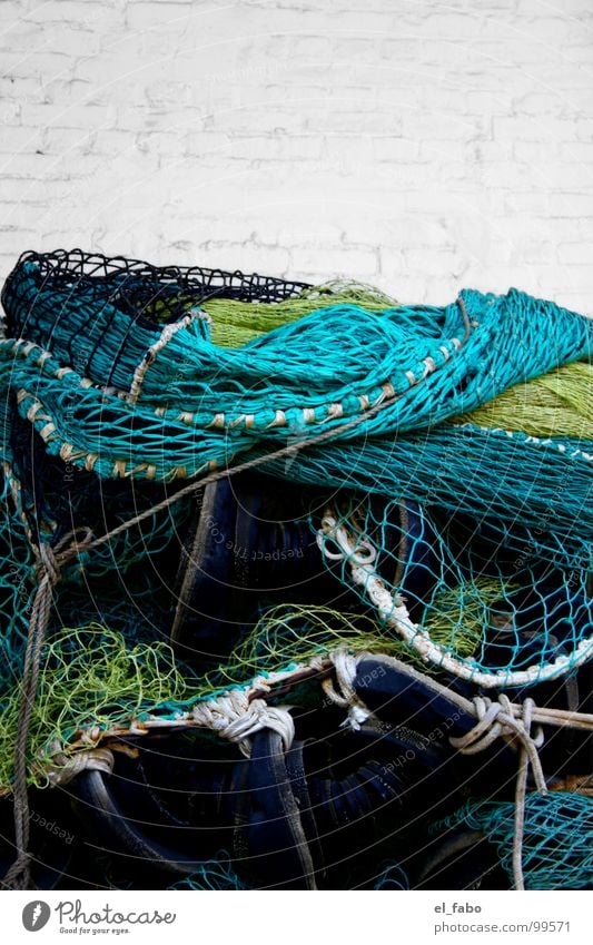 mir...... Angeln Meer Rügen Sassnitz Zone grün türkis gelb fangen Mauer Gemäuer Fischereiwirtschaft Handwerk Netz auf hoher see sommer sonne herzinfakt