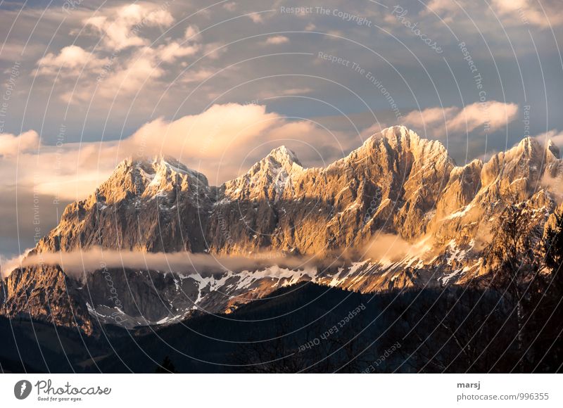 Kraft | der Berge Tourismus Berge u. Gebirge Klettern Bergsteigen Natur Landschaft Himmel Wolken Frühling Herbst Schönes Wetter Felsen Alpen Dachstein Torstein