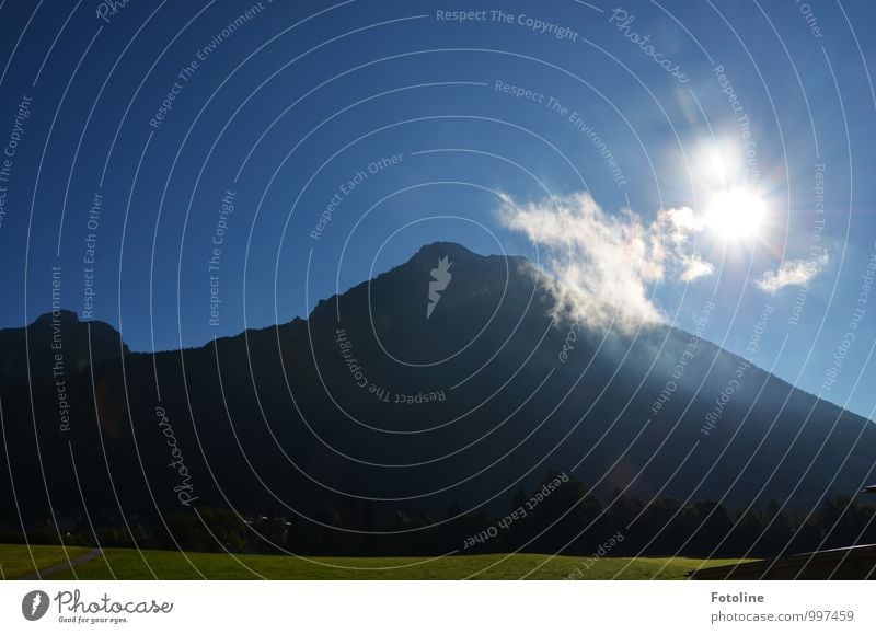 Ab in die Berge! Umwelt Natur Landschaft Pflanze Himmel Wolkenloser Himmel Sonne Sonnenlicht Sommer Schönes Wetter Wärme Felsen Berge u. Gebirge Gipfel Ferne