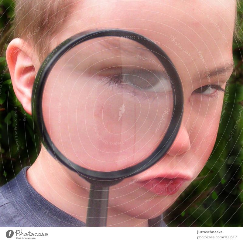 Sherlock Portrait photograph Boy (child) Child Enlarged Agent Magnifying glass Human being Juttas snail Detective detectives boy agents Informer boys Eyes eye