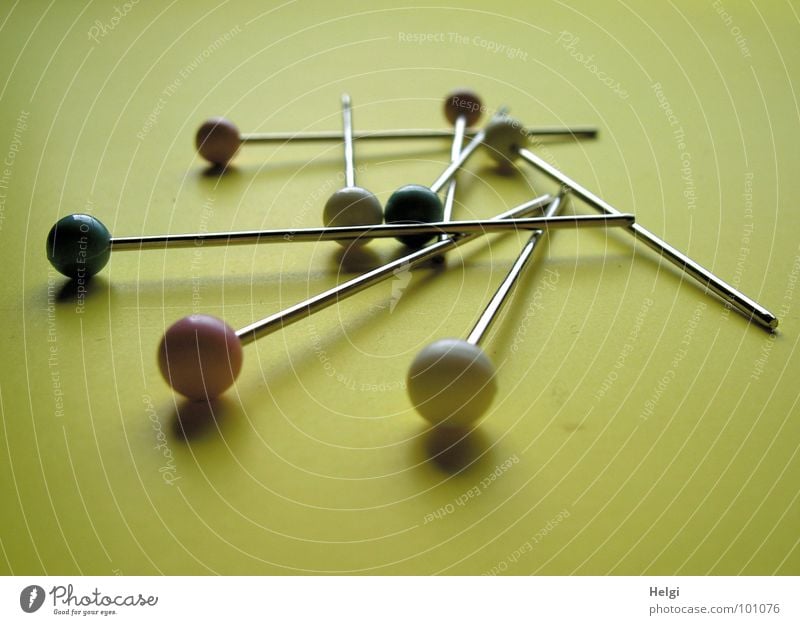 acicular Pin Pin head Round Long Dull Consecutively Among each other Side by side Together Yellow Red White Green Glittering Macro (Extreme close-up) Close-up