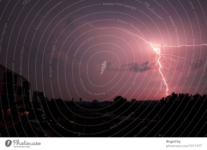 lightning bolt Environment Bad weather Storm Thunder and lightning Lightning Uniqueness Exterior shot Deserted Night Wide angle