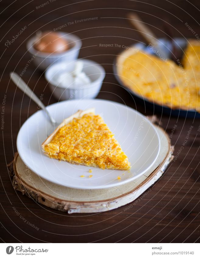 pumpkinwähe Vegetable Dough Baked goods Nutrition Lunch Vegetarian diet Crockery Delicious Yellow Pumpkin Pumpkin time Holiday season Colour photo Interior shot