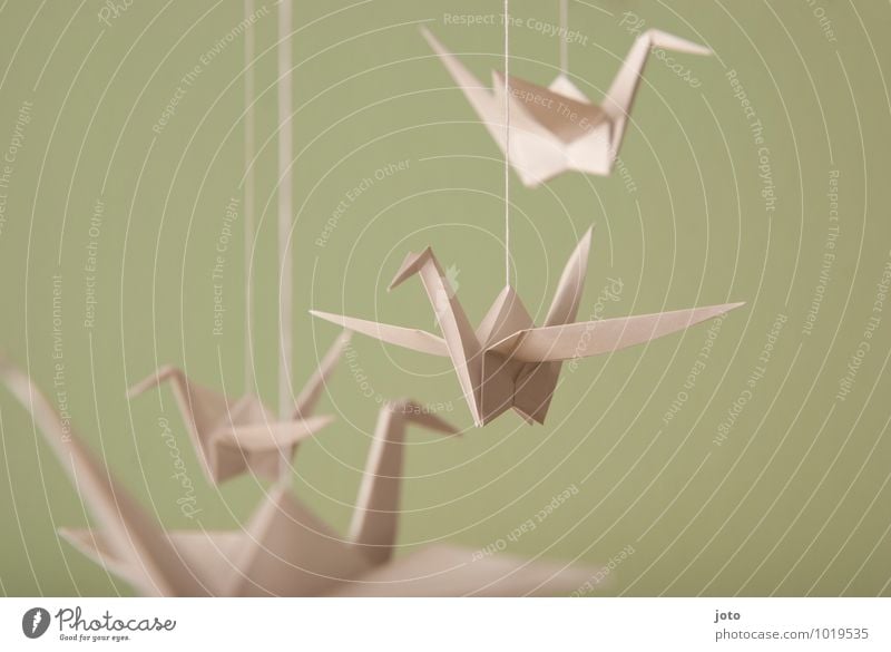 mobilé Design Baptism Animal Bird 4 Flying Hang Free Maritime Modern Serene Calm Contentment Relaxation Infancy Ease Sustainability Origami Hover Paper