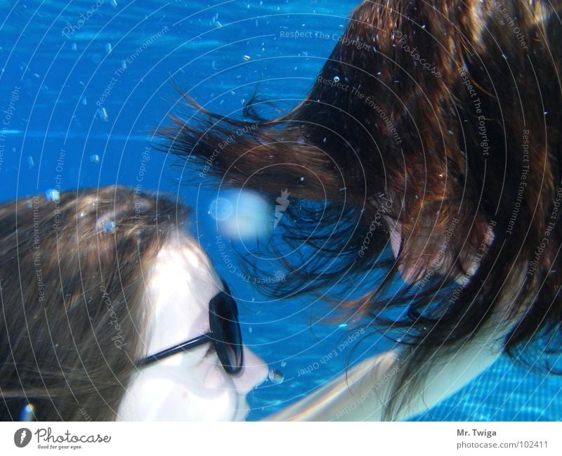 girls Dive Sunglasses Grinning Summer Water Underwater photo hold one's breath Hair and hairstyles Laughter Blue air balsa