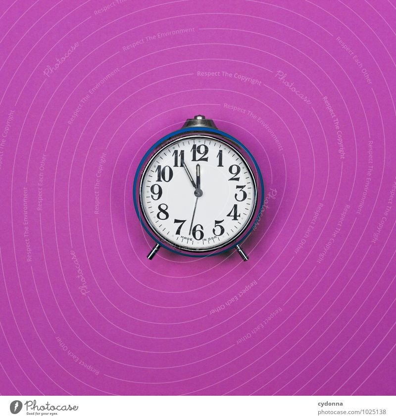 Shortly before noon Office work Clock Advice End Apocalyptic sentiment Resolve Expectation Colour Accuracy Help Testing & Control Crisis Problem solving