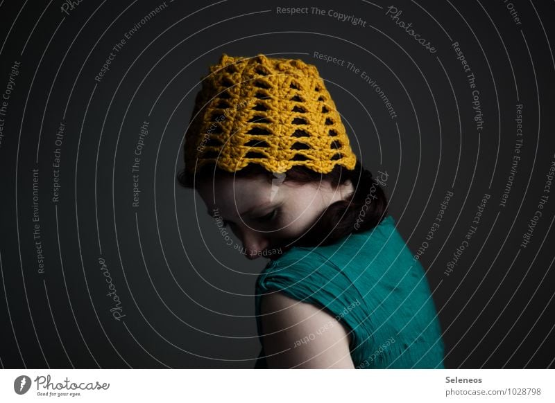 yolk head Handcrafts Knit Human being Feminine Woman Adults Head Hair and hairstyles Face 1 Cap Yellow Crochet Wool Woolen hat Colour photo Interior shot