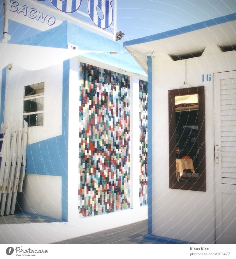 MY MISSED DAY IN VENICE ::: Beach Beach hut House (Residential Structure) Summer Mirror 16 Pattern Chair Clouds T-shirt Far-off places Perspire Physics Hot