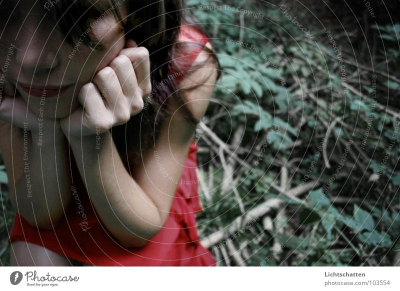 _2 Woman Red Green Extra Complementary colour Dress Think Thought Sit Colour red dress ponder Wait